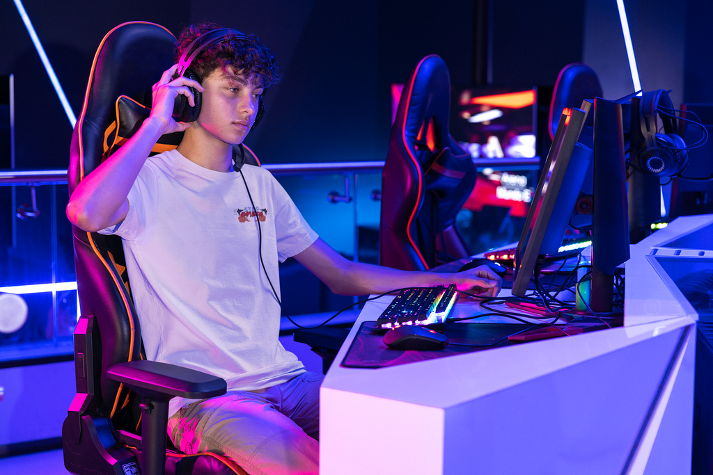 Unisex T-Shirt - Payera Stop Complaining, man, women, gifts, games, good shirt